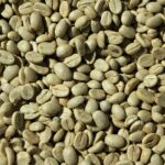 Zielona kawa – jakie ma właściwości i jak ją pić?